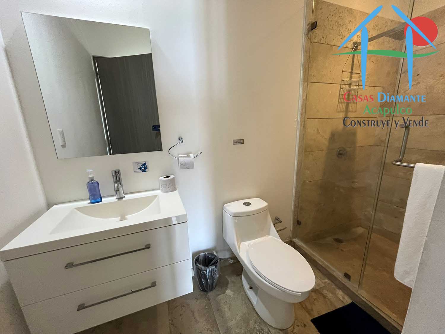 Armando's Le Club A 503 - Baño completo 1